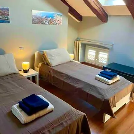 Apartment Tivarnella - Large And Bright Attic In Center