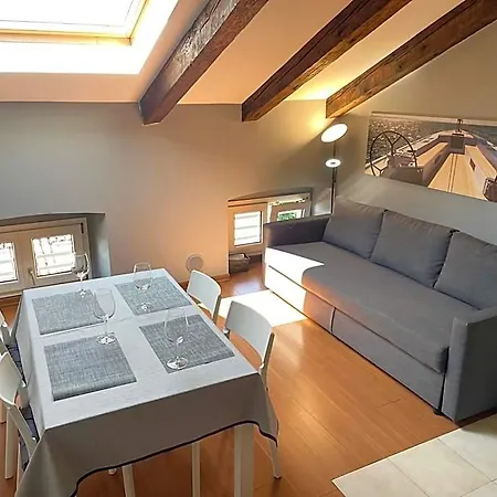 Apartment Tivarnella - Large And Bright Attic In Center *